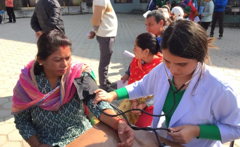 कीर्तिपुरमा केएमसीको निःशुल्क स्वास्थ्य शिविर