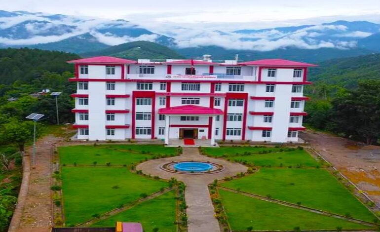 चौरजहारी नगरपालिकाद्धारा १२ सय घरपरिवारको निशुल्क स्वास्थ्य बीमा