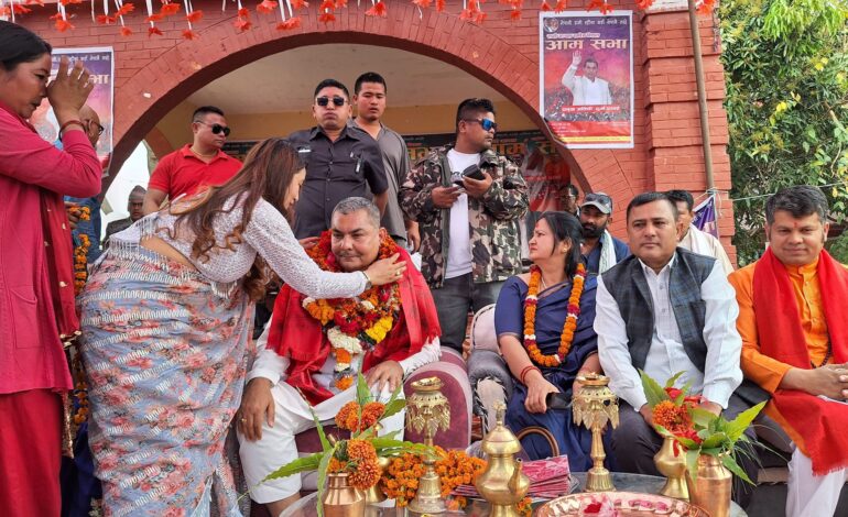 लगानीकर्ता भगाइरहन्छ सरकार : प्रसाईले भने जस्तै ‘अर्थतन्त्र कसको रिमोट कन्ट्रोल चल्दैछ’