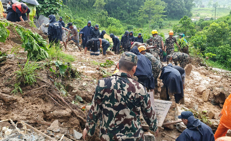 बाढीको जोखिम सोमबारसम्मै, उच्च सतर्कता अपनाउन आह्वान