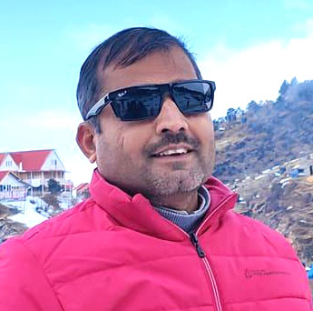 उत्कृष्ट निजामती सेवा पुरस्कारबाट सागर मिश्र सम्मानित