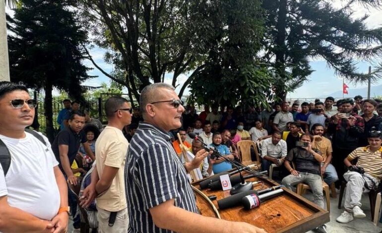 प्रसाईको घर ५ सयभन्दा बढी टयाक्सी व्यवसायी, शन्तिपुर्ण कार्यक्रममा प्रहरी हस्तक्षेप