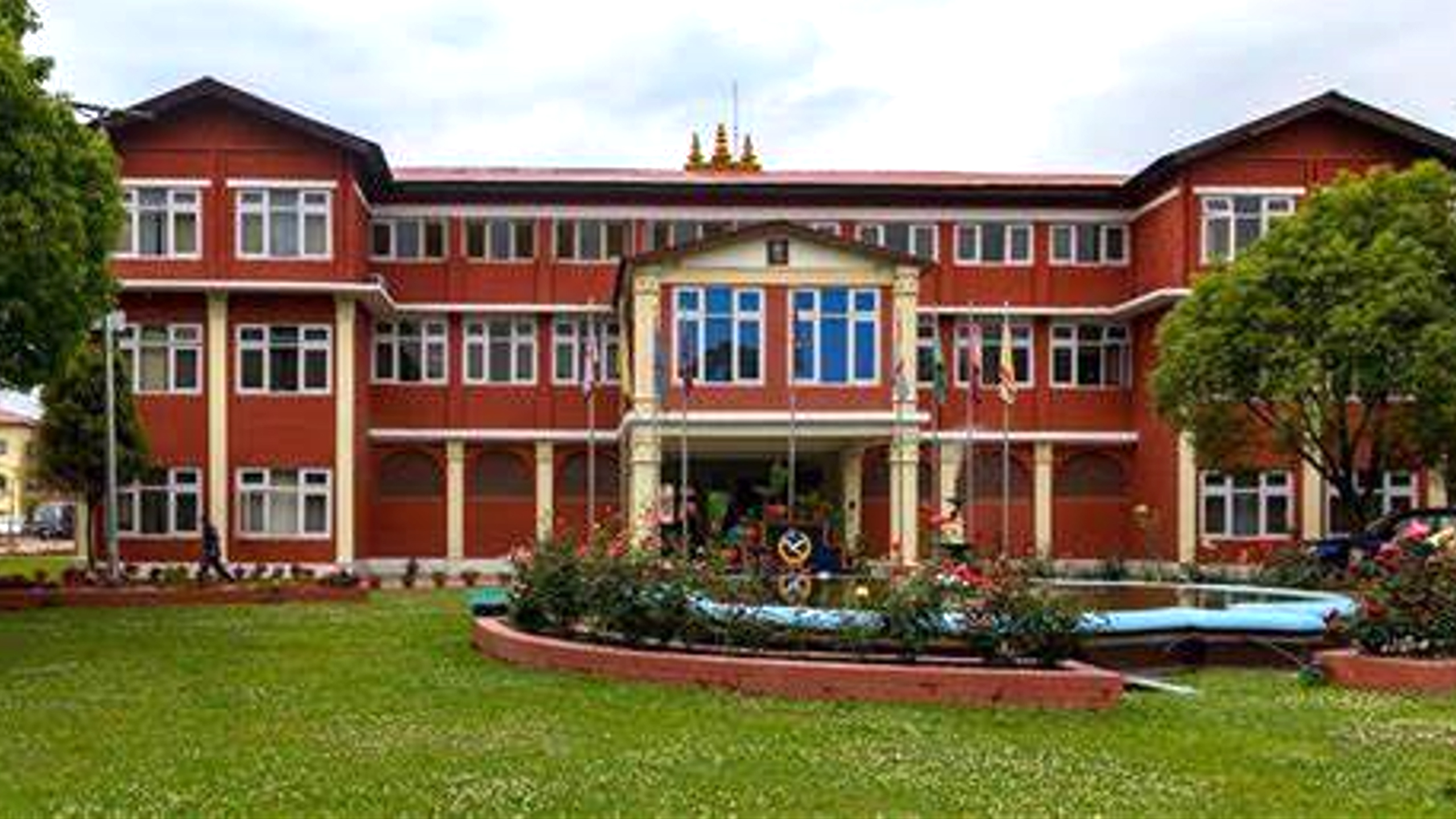 प्रहरीले गर्यो ५८७ इन्सपेक्टरको सरुवा (सूचीसहित)