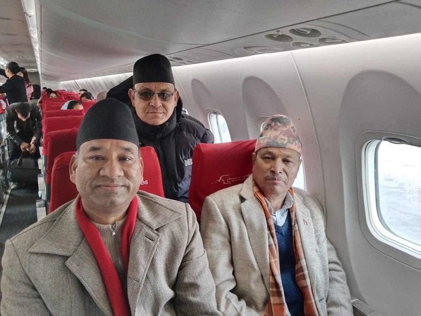 रावलसँगै एमाले नेता थापा धनगढीमा