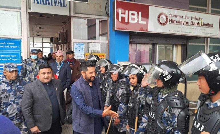 रास्वपाका सभापति रवि लामिछाने १ करोड धरौटी बुझाएर रिहा