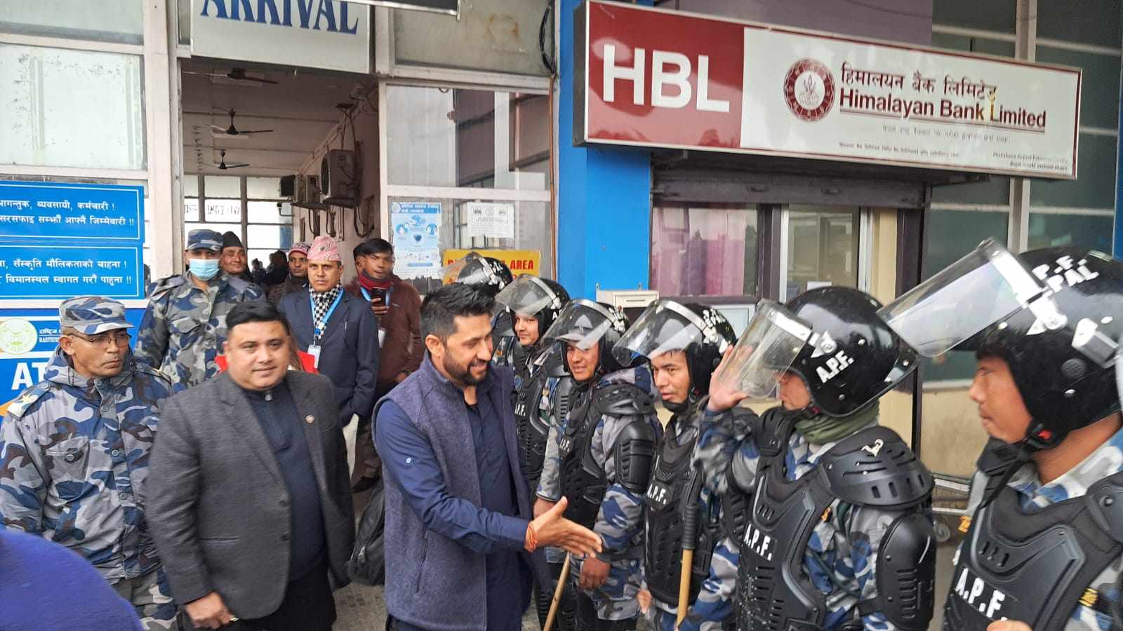 रास्वपाका सभापति रवि लामिछाने १ करोड धरौटी बुझाएर रिहा