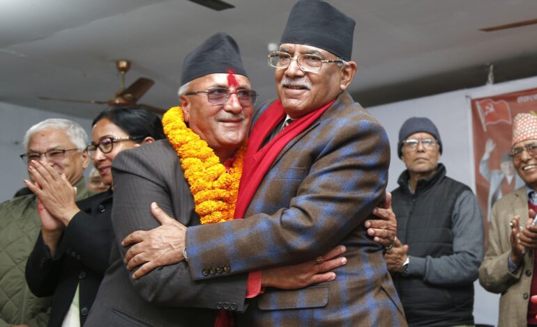 माओवादी र एकीकृत समाजवादीबीचको एकता प्रक्रियालाई सहज बनाउने–प्रचण्ड