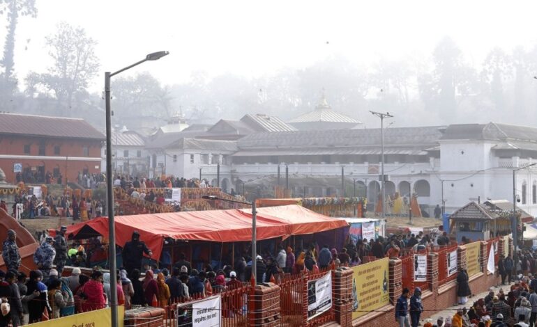 पशुपतिनाथ, बिहान २ बजेदेखि नै भक्तजनको भीड