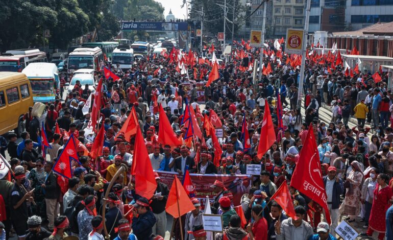 राजावादी–गणतन्त्रवादी प्रदर्शन:काठमाडौंमा उच्च सतर्कता, सवारी आवागमनमा समस्या