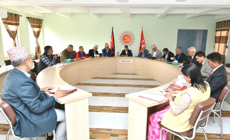 नेकपा एमालेद्वारा गणतन्त्रको रक्षा गर्ने विशेष प्रस्ताव पारित