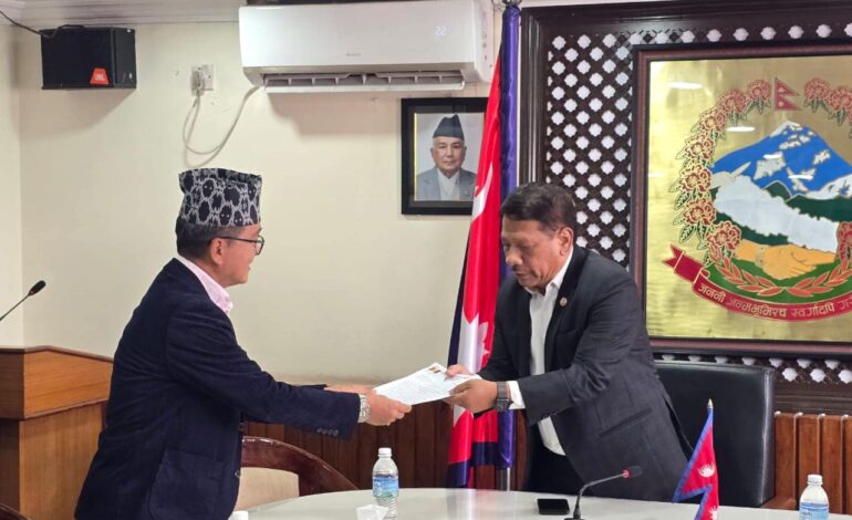 तीनकुने घटना– छानबिन आयोग गठन गर्न सरकारलाई राप्रपाको ध्यानाकर्षण, गृहमन्त्रीको राजीनामा माग