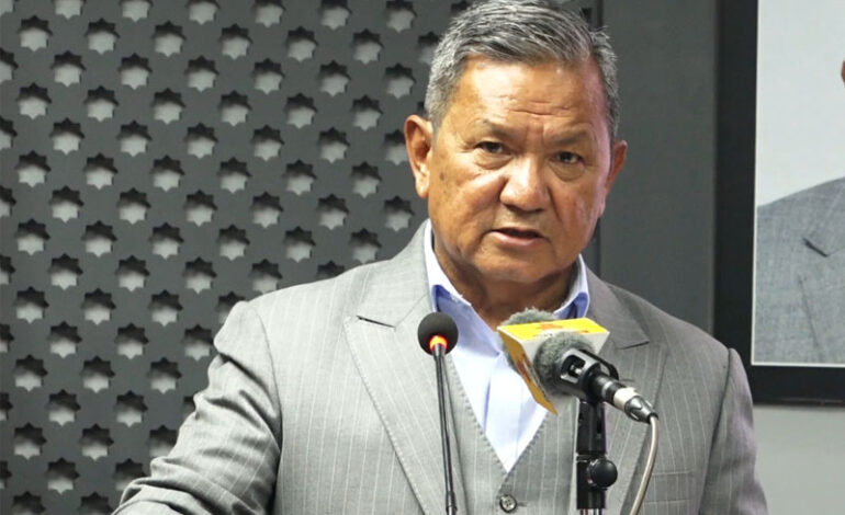 शिक्षामन्त्रीको राजीनामाबारे सरकारलाई जानकारी नभएको सञ्चार मन्त्रीको भनाइ