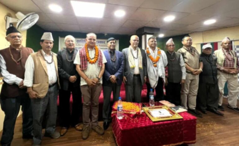 डा.डी आर उपाध्यायको उपन्यास ‘आसक्ति’ लोकार्पण