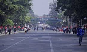 रत्नपार्क–भद्रकाली सडक अस्तव्यस्त, २ बजेसम्म वैकल्पिक रुट प्रयोग गर्न प्रहरीको आग्रह