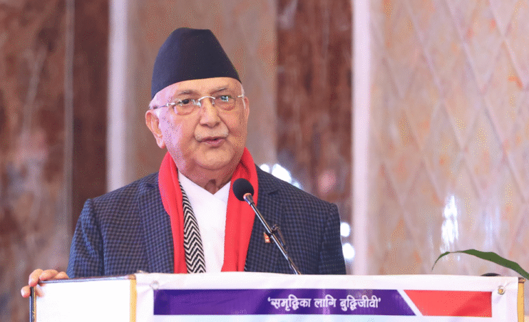 ओलीको राजावादीलाई प्रश्न– म प्रभुको दास हुन्छु भन्दा झोले नहुने, एमालेको विरोध नगर्दा हुने ?