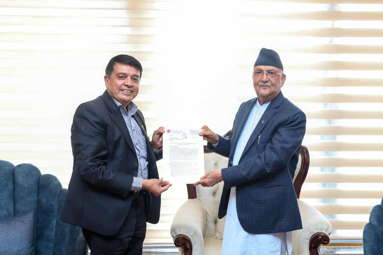 प्रधानमन्त्री ओली र महासंघ अध्यक्ष ढकालबीच भेटवार्ता, सवारी युरो ५.६ को व्यवस्था गर्न माग