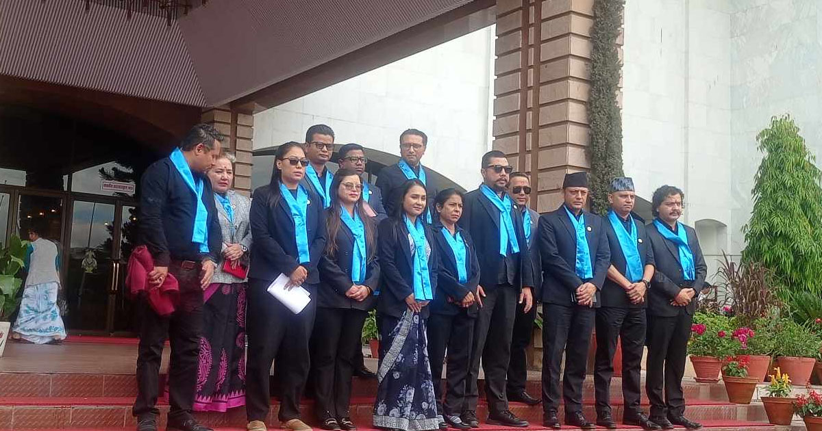 रास्वपाको कालोपोशाकको सांकेतिक विरोध पछि हट्यो प्रधानमन्त्रीको प्रश्नोत्तर कार्यक्रम