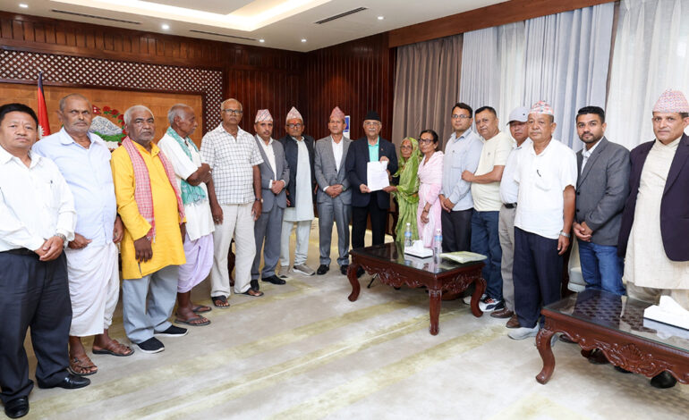 कोशीटप्पु आरक्षका विस्थापितले बालुवाटारमा जग्गा सट्टा गर्ने भद्र सहमति प्रधानमन्त्रीलाई सम्झाए