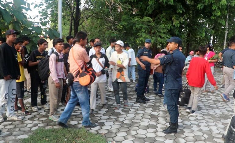 भारतमा बन्धक बनाएका ५७ नेपालीको उद्धार गरी स्वदेश फकाइयो