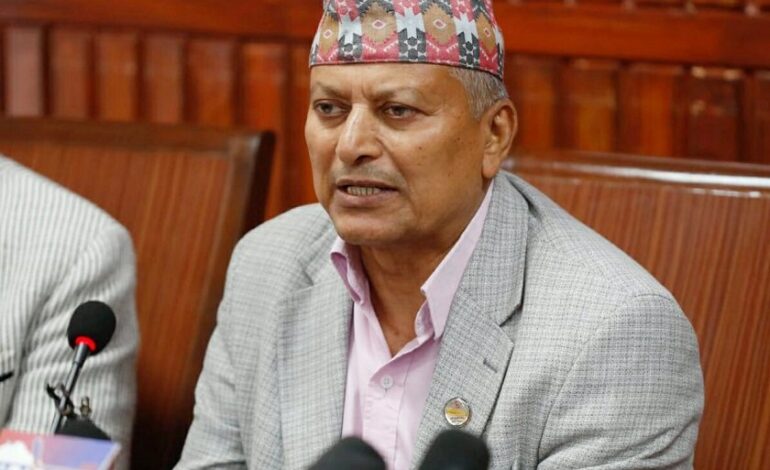 भूमि मन्त्री अधिकारीलाई प्रश्न: सुजन लामासँग तपाईंको भेट कहिले भयो ?