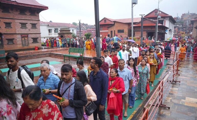 अन्तिम साउने सोमबारमा पशुपतिको दृश्य