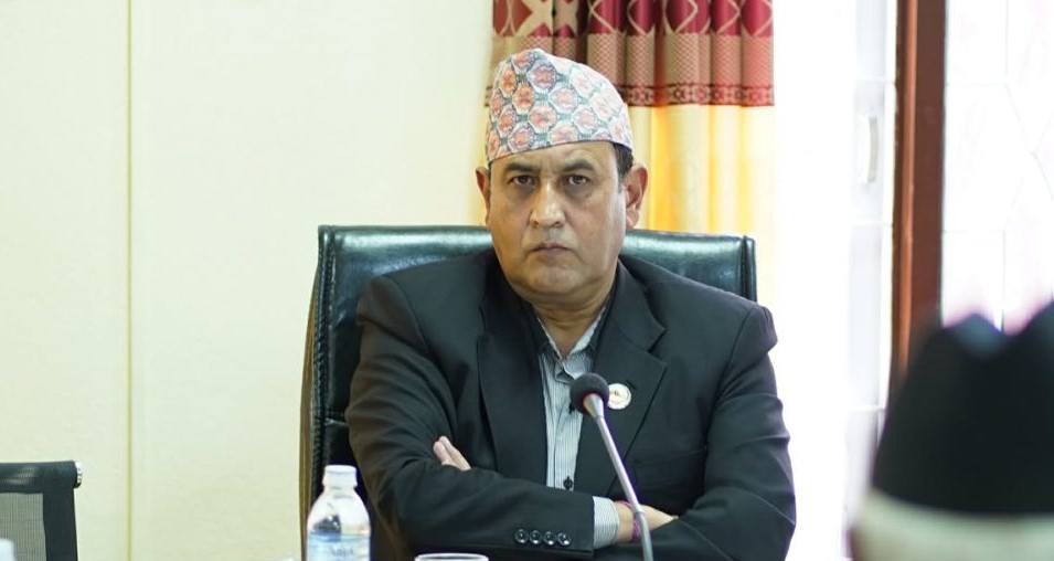 समितिको सभापतिबाट रामहरि खतिवडाले राजीनामा दिने