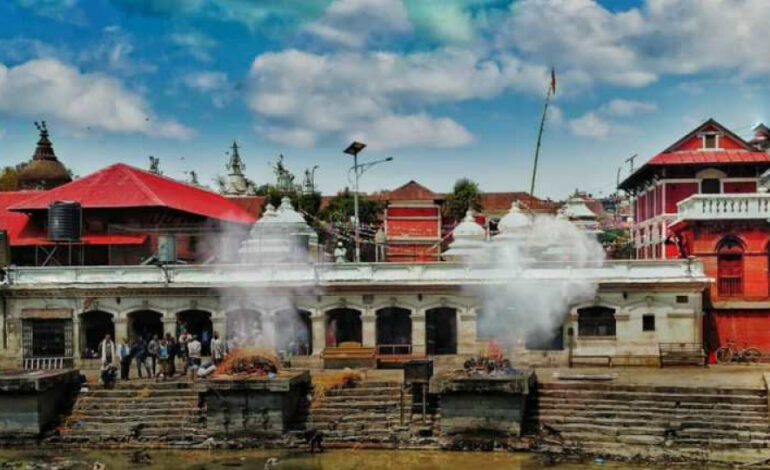 आर्यघाटको शवबाट निकालिएको हड्डी बिक्री गर्ने २ पक्राउ