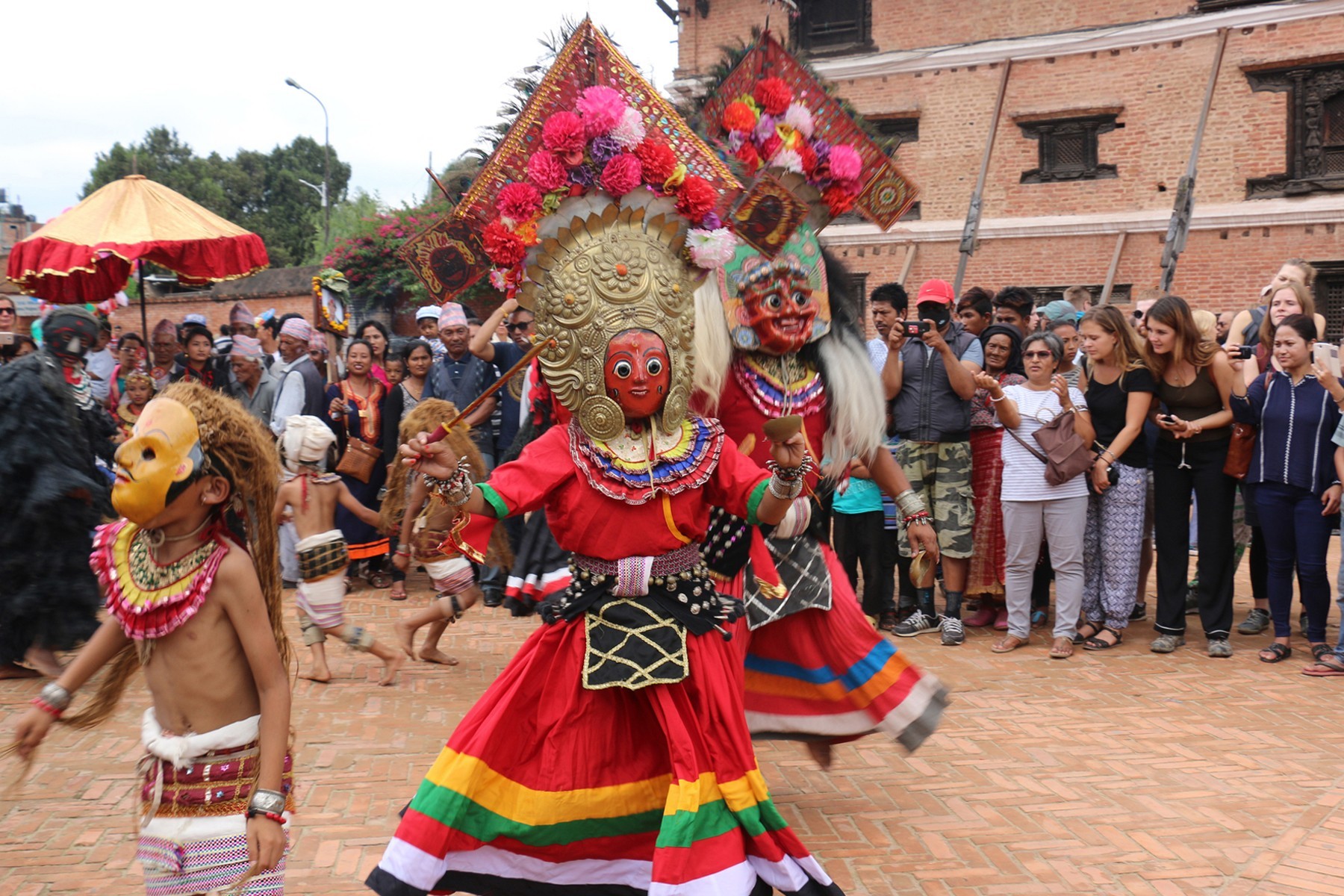 काठमाडौं उपत्यकामा गाईजात्रा मनाइँदै