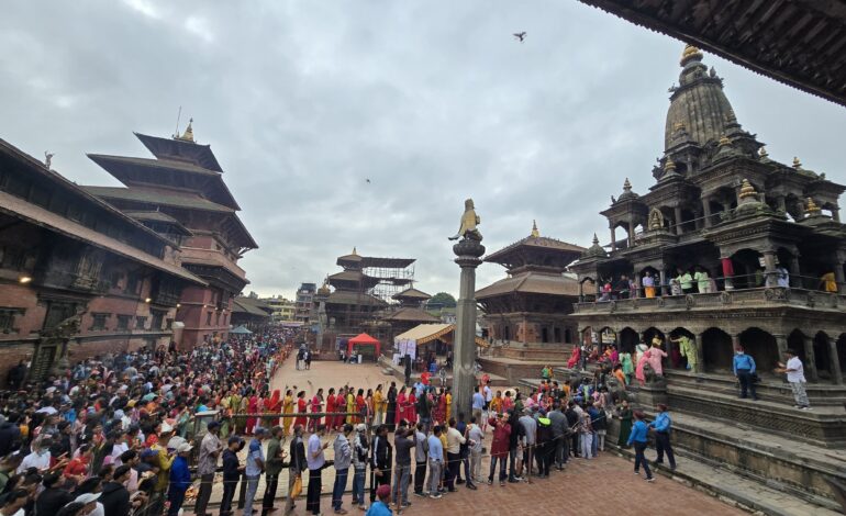 आज कृष्ण जन्माष्टमी देशभरका मन्दिरहरूमा श्रद्धालुको घुइँचो