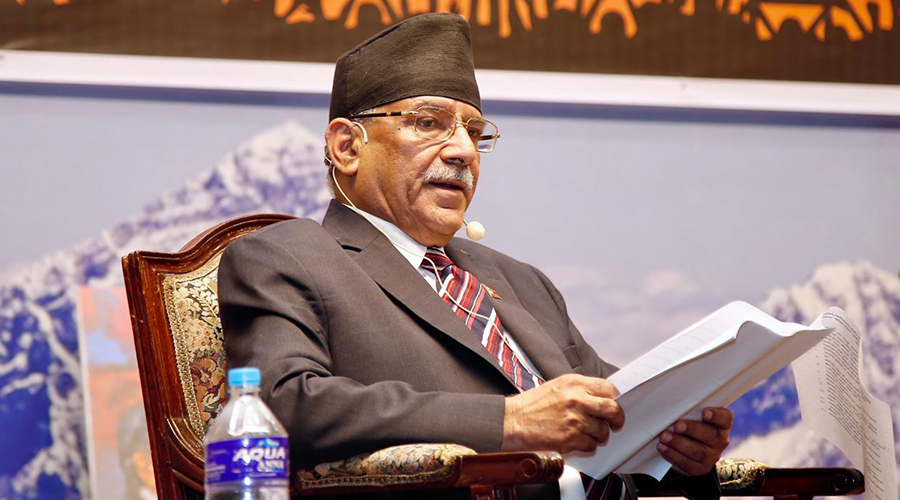 ओली नेतृत्वको सरकारकै कारण शिक्षा विधेयक रोकिएको प्रचण्डको आरोप