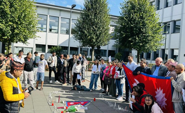 जेनजीको आन्दोलनमा राज्यबाट भएको बर्बर आक्रमणमा ज्यान गुमाएकाहरुको सम्झनामा लक्जेम्बर्गमा मैनबत्ती प्रज्ज्वलन