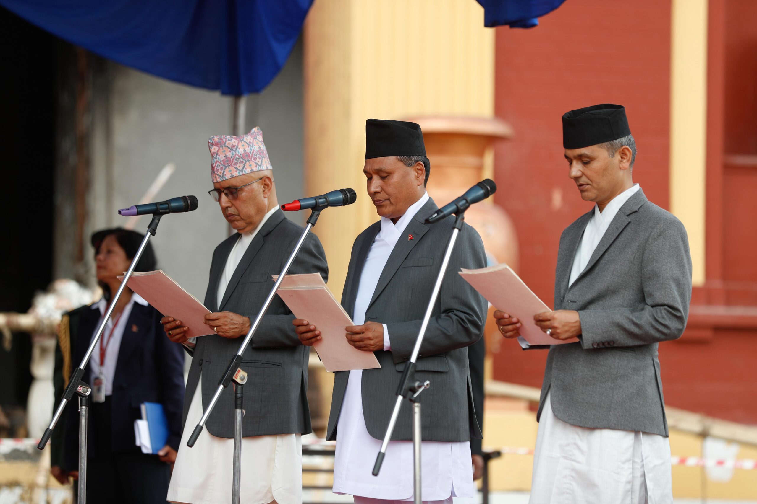 खनाल र घिसिङलाई ढलेका संरचना बनाउनदेखि अर्थतन्त्र उकास्ने जिम्मेवारी