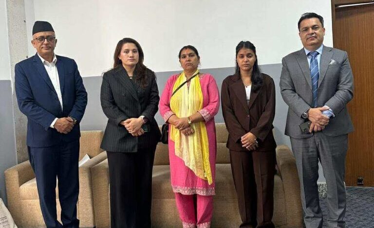 विपिनको रिहाइका लागि संयुक्त राष्ट्रसंघमार्फत विश्वव्यापी दवाब सिर्जना गर्न पद्मा र पुष्पा अमेरिका प्रस्थान