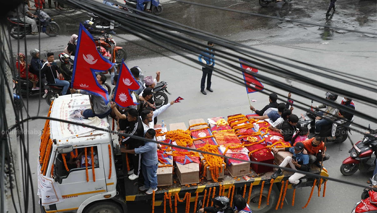 जेनजी आन्दोलनमा ज्यान गुमाएकाको शवयात्रा