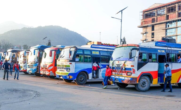 सार्वजनिक सवारी साधनमा ‘रुट परमिट’ खुला