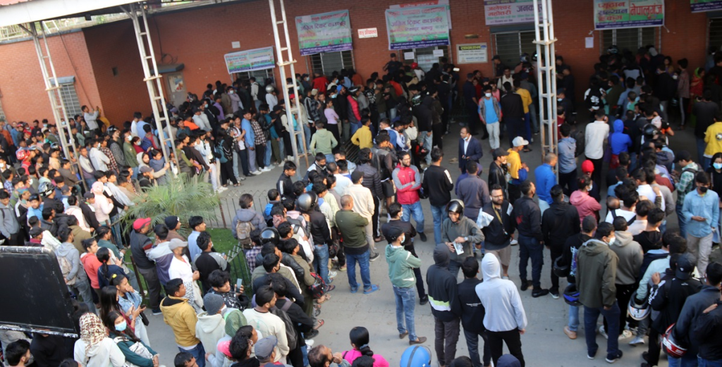 चाडपर्व मनाउन काठमाडौँबाट पाँच दिनमा एक लाख ८९ हजार यात्रु बाहिरिए