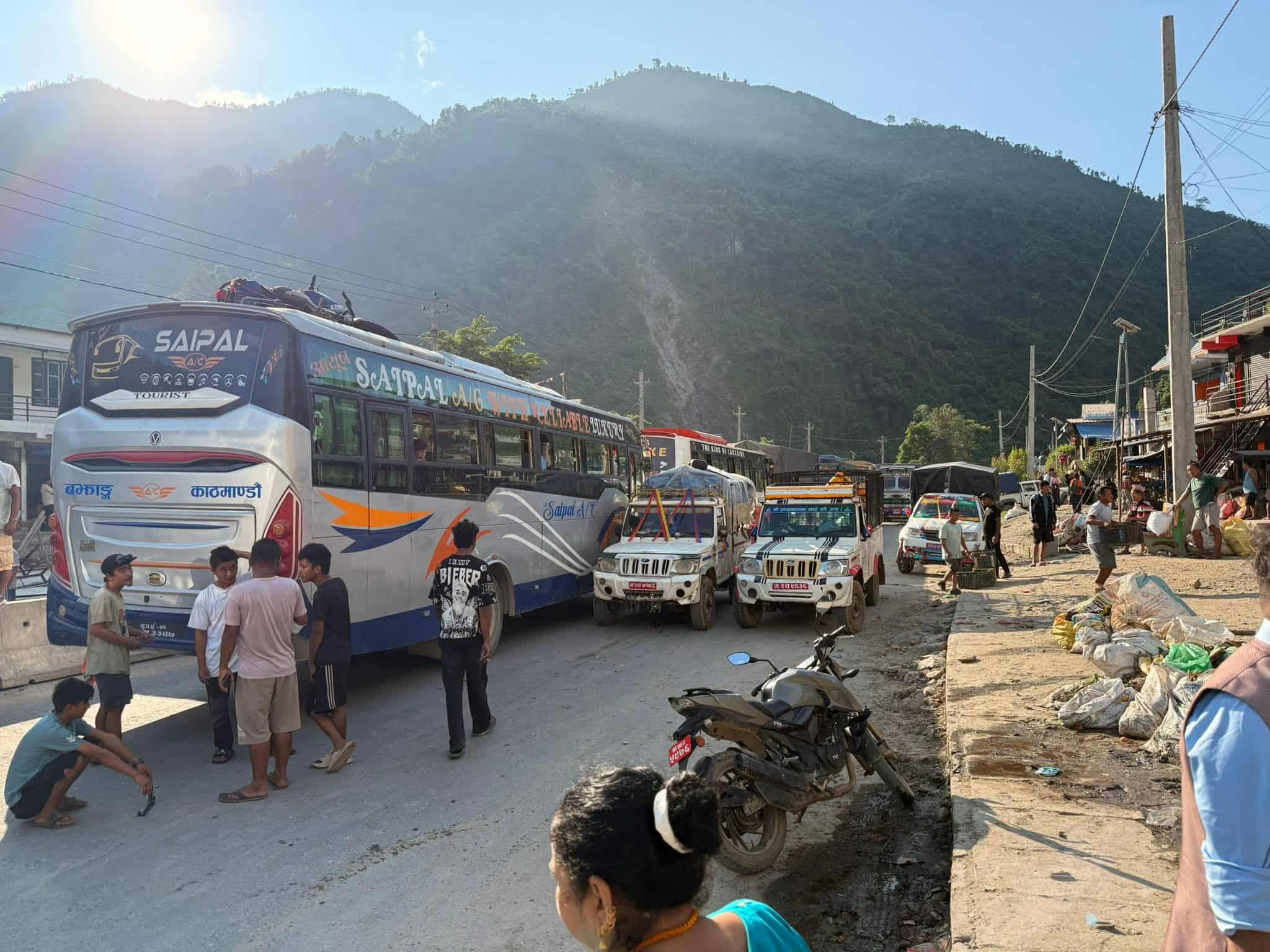 दशैं मनाउन तीन दिनमै उपत्यकाबाट बाहिरिए डेढ लाख यात्रु