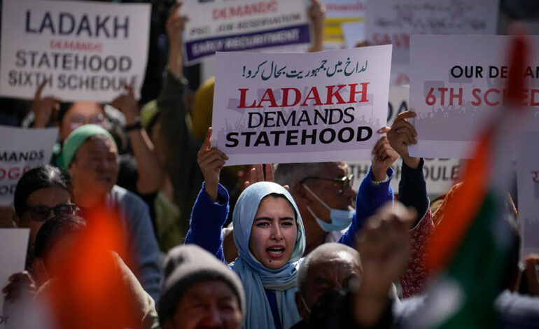 भारतमा पनि भड्कियो दंगा, लद्दाखमा भाजपा कार्यालयमा आगजनी