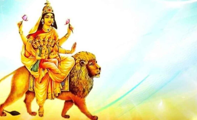 स्कन्दमाताको पूजा आराधना गर्दै नवरात्रको पाँचौ दिनमा धर्मावलम्भी