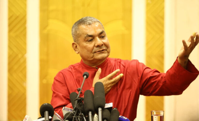दुर्गा प्रसाईंले सम्पादकसँग मागे राय– मेरो कारणले देश बिग्रिएको हो भने म देश छोड्न तयार छु