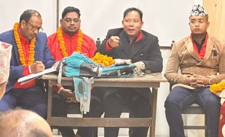 रेशमको पार्टी पनि प्रत्‍यक्ष निर्वाचित कार्यकारी प्रमुखकै पक्षमा