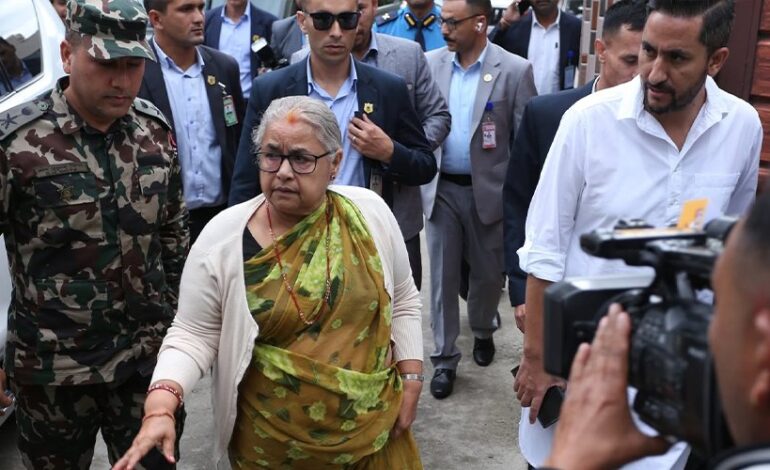 जेनजी आन्दोलनमा मृत्युभएका परिवारलाई भेटिन प्रधानमन्त्रीले