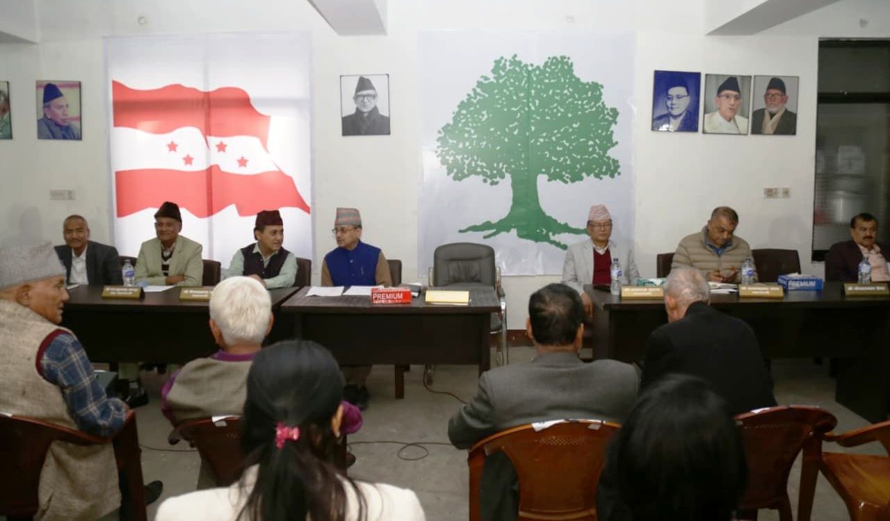 महामन्त्री थापाको प्रस्ताव– १६ देखि १९ पुसभित्र नियमित महाधिवेशन