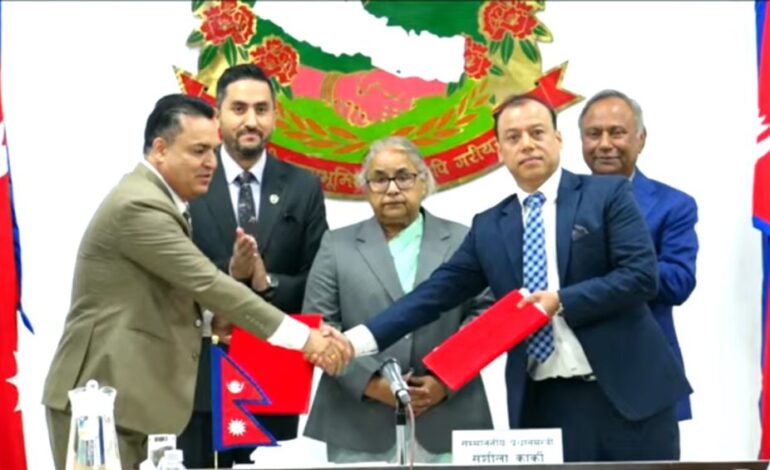 प्रधानमन्त्रीको उपस्थितिमा एनआरएनएबीच एकता घोषणा