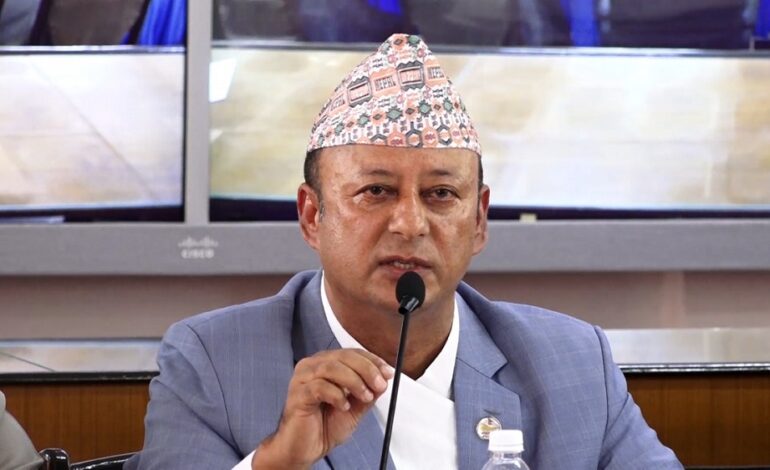 पूर्व मन्त्री दीपक खड्कालाई छाड्न सर्वोच्चको आदेश