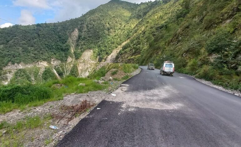 ढुंगा पन्छाएपछि खुल्यो कान्ति लोकपथ, कुलेखानी–सिस्नेरी–दक्षिणकाली सडक अझै बन्द