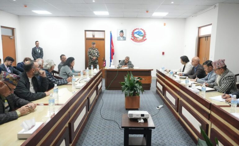 नागरिक समाजसँग छलफलमा प्रधानमन्त्री