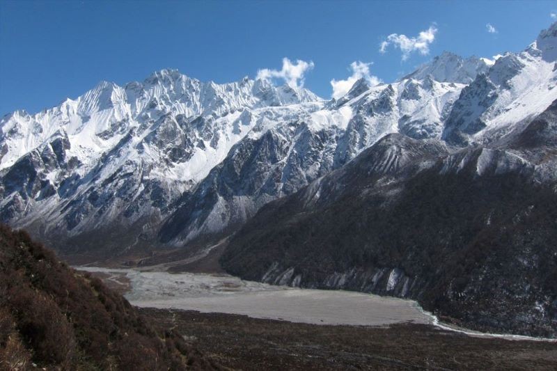 दोलखामा हिमपहिरोः तीनको मृत्यु केही वेपत्ता