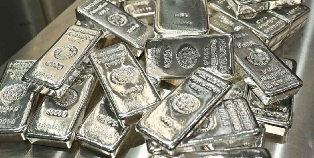 एकाएक कसरी ‘हट एसेट’ बन्यो चाँदी