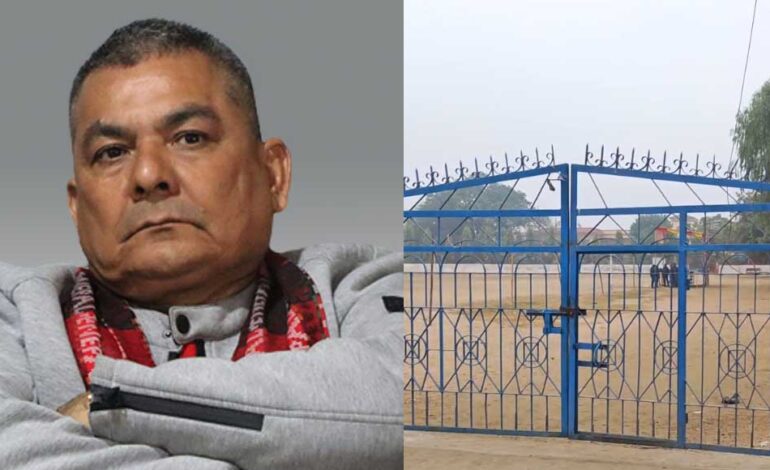 प्रसाईले लाहानमा गर्न लागेको कार्यक्रमस्थलमा प्रहरीले लगायो ताला, गृहमन्त्रीको नाम लिएर उनका समर्थक धम्क्याउँदै सिडिओ (भिडियो)